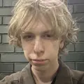 Я Тёма, 18, знакомлюсь без обязательств в Москве