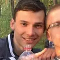 Я Денис, 19, знакомлюсь на одну ночь в Москве