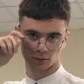 Я Арсений, 19, знакомлюсь для без обязательств в Казани