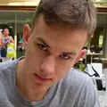 Кирилл из Волхова, мне 20, познакомлюсь для приятного времяпровождения