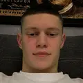Я Андрей, 20, из Азова, ищу знакомства на одну ночь