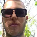 Я Илья, 24, из Пскова, ищу знакомство для приятного времяпровождения