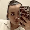 Я Ксюша, 18, из Краснокамска, ищу знакомство для приятного времяпровождения