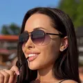 Анастасия из Парижа, мне 29, познакомлюсь для постоянных отношений