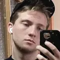 Я Илья, 21, из Нижнего Новгорода, ищу знакомства без обязательств