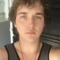 Я Роман, 22, из Геленджика, ищу знакомства на одну ночь