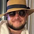 Я Максим, 32, из Москвы, ищу знакомство для приятного времяпровождения