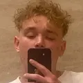 Я Максим, 19, знакомлюсь на одну ночь в Томске