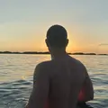 Я Рустам, 20, из Москвы, ищу знакомства без обязательств