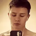 Я Сергей, 23, знакомлюсь на одну ночь в Уренгое