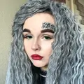 Я Мэделин, 18, из Владивостока, ищу знакомство для приятного времяпровождения