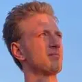 Я Михаил, 29, из Кольчугина, ищу знакомства на одну ночь