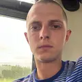 Зайцев из Санкт-Петербурга, мне 20, познакомлюсь для на одну ночь