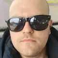 Я Вадим, 24, из Михайловска, ищу знакомства на одну ночь