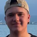 Илья из Амстердама, ищу на сайте без обязательств