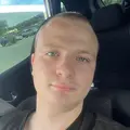 Я Илья, 21, из Белова, ищу знакомство для секса на одну ночь