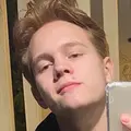 Я Кирилл, 18, знакомлюсь для без обязательств в Москве
