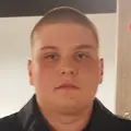 Я Глеб, 18, знакомлюсь для открытые отношения в Владивостоке