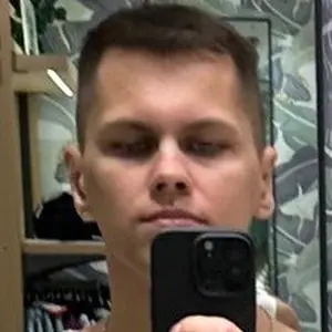 Я Артём, 33, знакомлюсь для на одну ночь в Канске