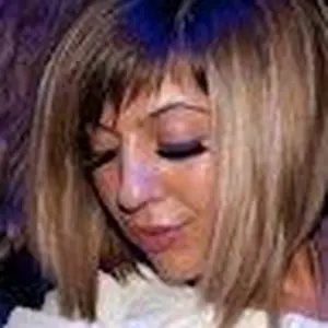 Яна из Кипени, ищу на сайте секс на одну ночь
