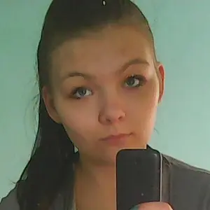 Я Дарья, 18, из Московского, ищу знакомство для секса на одну ночь