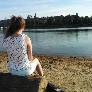 Инна из Усолья-Сибирского, ищу на сайте постоянные отношения