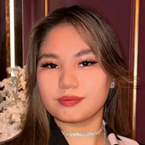 Я Алина, 23, из Санкт-Петербурга, ищу знакомство для приятного времяпровождения