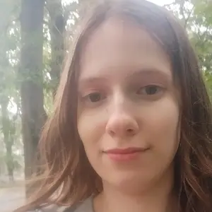 Катя из Северска, ищу на сайте общение