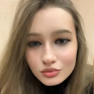 Аня из Ростова-на-Дону, ищу на сайте приятное времяпровождение