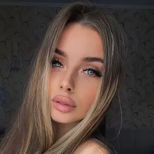 Настя из Калининграда, ищу на сайте общение