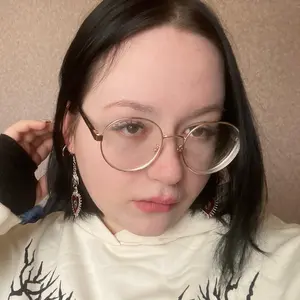 Я Аня, 19, из Твери, ищу знакомство для дружбы