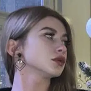 Вика из Кумертау, мне 20, познакомлюсь для вирта