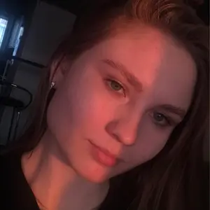 Я Инна, 19, из Иркутска, ищу знакомство для дружбы