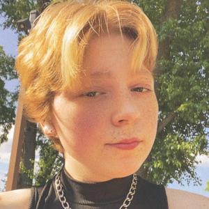 Диана из Вологды, мне 20, познакомлюсь для без обязательств