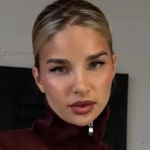 Я Veronika, 30, из Омска, ищу знакомство для дружбы