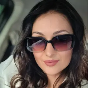 Я Alina, 42, знакомлюсь для дружбы в Казани