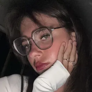 Марина из Москвы, мне 19, познакомлюсь для вирта