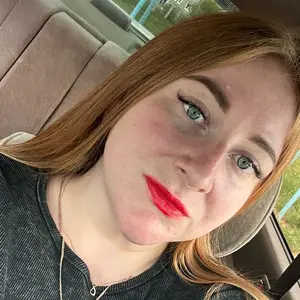 Я Валерия, 26, из Ангарска, ищу знакомство для на одну ночь