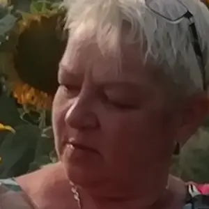Вика из Стерлитамака, мне 49, познакомлюсь для постоянных отношений