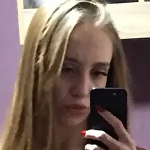 Ника из Уфы, мне 23, познакомлюсь для приятного времяпровождения