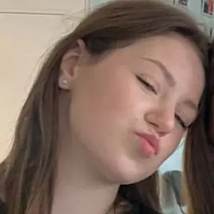 Я Мария, 22, из Нижнекамска, ищу знакомство для вирта