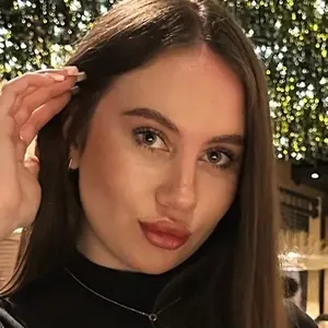 Я Кристина, 24, из Томска, ищу знакомства на одну ночь