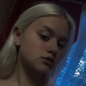 Анастасия из Рузы, ищу на сайте виртуальный секс
