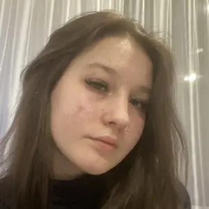 Я Ева, 21, из Рязани, ищу знакомство для приятного времяпровождения