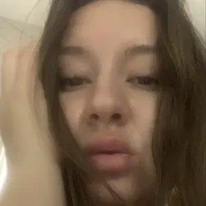 Я Каролина, 25, знакомлюсь для общения в Анапе