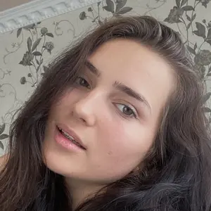 Емилия из Украинской, мне 21, познакомлюсь для общения