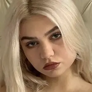 Я Аня, 23, знакомлюсь для дружбы в Озерске