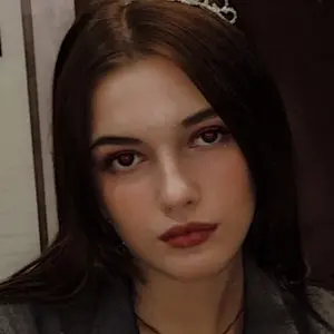 Елизавета из Перми, ищу на сайте приятное времяпровождение