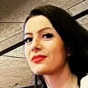 Natali из Екатеринбурга, ищу на сайте постоянные отношения