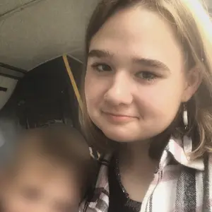 Варя из Астрахани, мне 20, познакомлюсь без обязательств